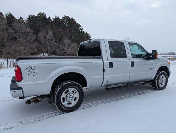2015 Ford F-250 Crew Cab - Photo 3