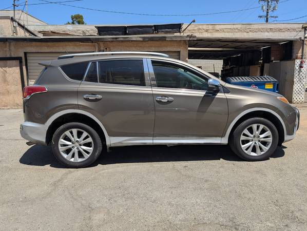 2014 TOYOTA RAV 4, LIMITED! AWD! SUNROOF!  I FINANCE $2000 DOWN (OAC) - $9,999 (I FINANCE HERE! vehiclecenterandfinance.com)63440186500225123