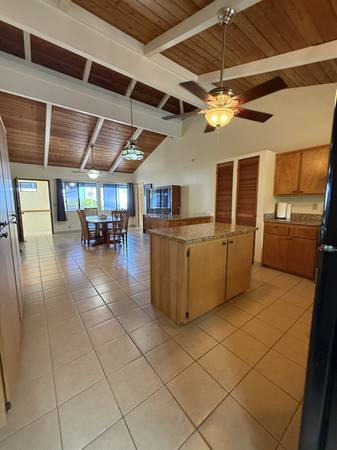 $5500.00 / 5br - 2772ft2 - Spacious 5 Bedroom, 4 Bath Home with Ocean Views in Kona – Partially F63686710288259124