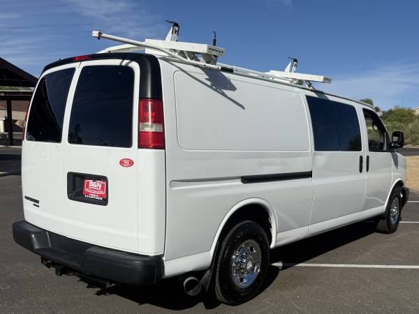 2014 Chevrolet EXPRESS G3500 EXTENDED - Photo 4