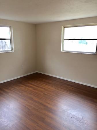 $1,695 / 3br - ¡Ubicación conveniente! ¡Casa de 3 dormitorios/2 baños en Port Richey! ¡SIN CUOTA DE SOLICITUD! (Port Richey)63991228164610123