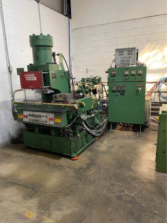 Reed V/S Molding Machine 1