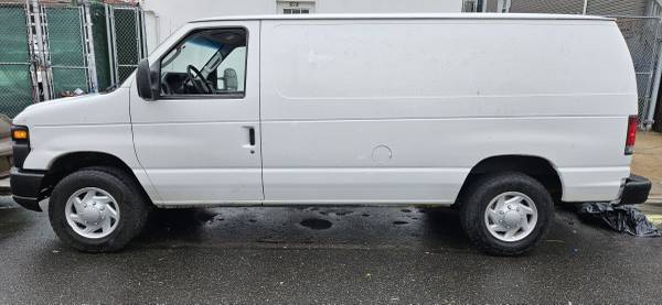 E 250 1 TON WORK VAN CARGO 1 OWNER $9999 - $9,999 (Staten Island)63654721936003123