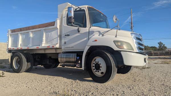 2016 Hino 268 5-7 yard - Photo 3
