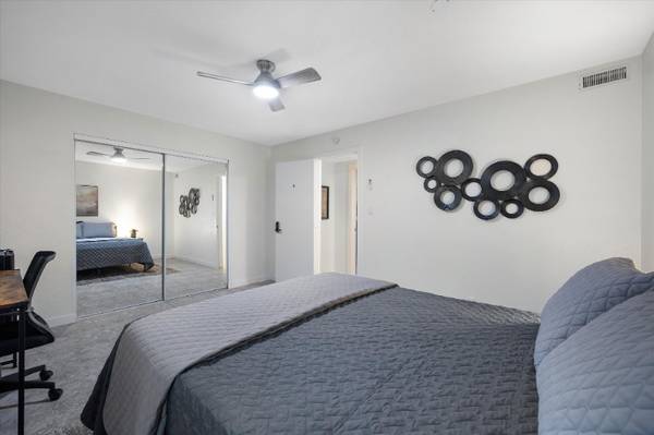 $950.00 / 1br - Habitación amueblada para un solo ocupante en alquiler en amplia casa de 2400 pies cuadrados63623923277313121