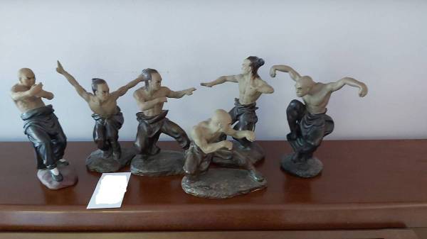 6 Ceramic KUNG FU 8 inch Figures 1