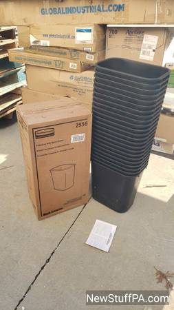 7 Gallon Rubbermaid Plastic Wastebasket 12x 1
