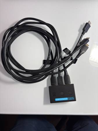 HDMI Switch 3:1 w/ Premium Cables 1