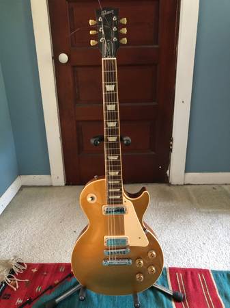 Gibson Les Paul Deluxe Goldtop 1
