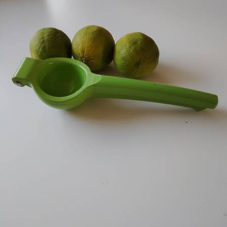 LIME JUICER 1