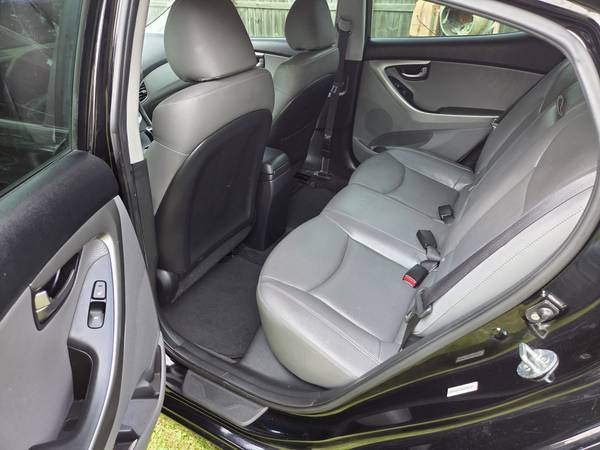 Hyundai Elantra 2012, Negro. - $6500 (Louisville) - $6,50063621802761987122