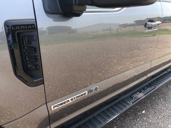 2022 Ford F350 Lariat 6.7 Diésel - 1 dueño (Llame a Wayne) - $56,00063481538703363124