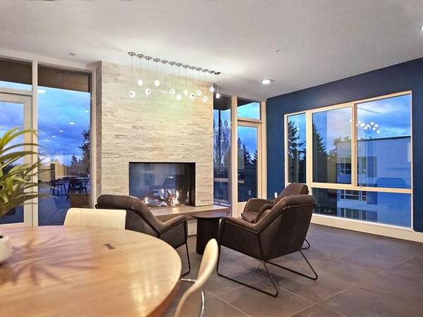 $2,455 / 2br - 971ft2 - Ideal 2 BR/2 BA with Floor-to-Ceiling Windows, Must-See!63852482941057124