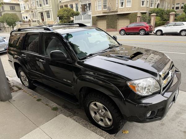 2006 Toyota 4Runner SR5 4WD - $10,900 - $10,900 (pacific heights)63624254947203122