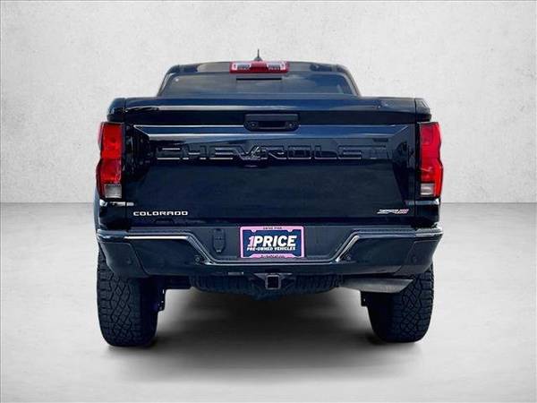 2024 Chevrolet Colorado ZR2 4x4 - Photo 4