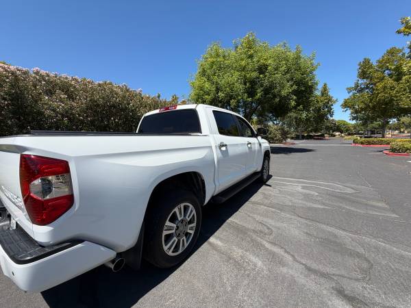 2014 Toyota Tundra - Photo 2