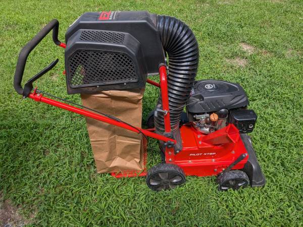 DR Power Direct Bagging Leaf Vacuum - Pilot XTSP 1