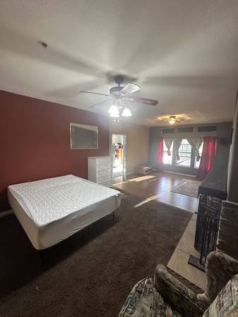 $1,300 / 400ft2 - studio  sized bedroom for rent near stone brewery.  400 sq ft (West Escondido)63657157666433120