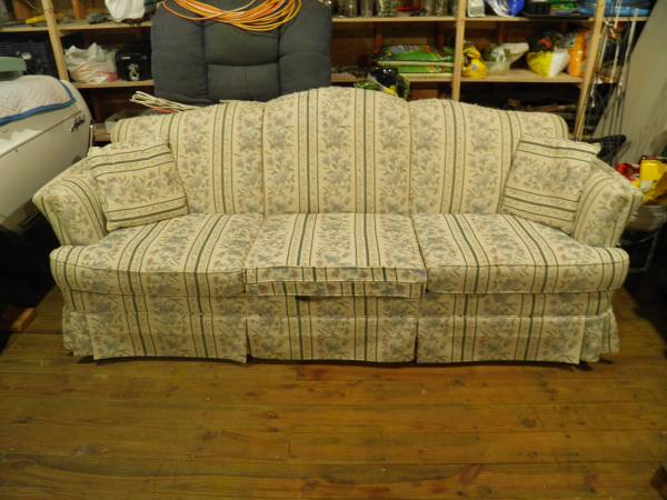 Flexsteel Couch, 6 foot
