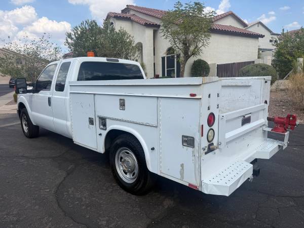2013 Ford F-350 - Photo 2