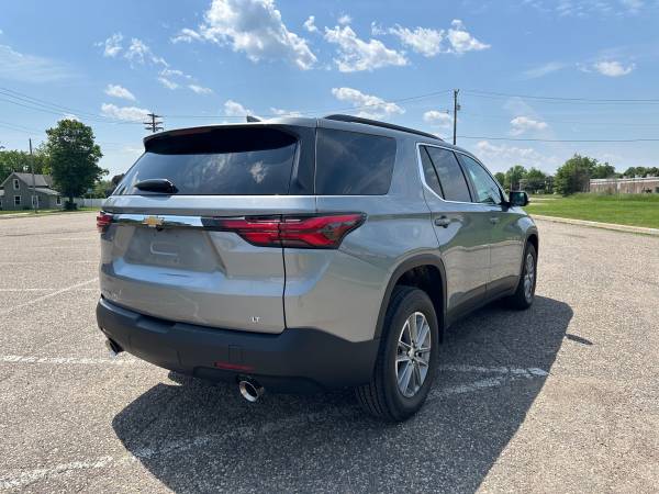 2023 Chevrolet Traverse LT - $27,995 (Farmington)63481326608641124