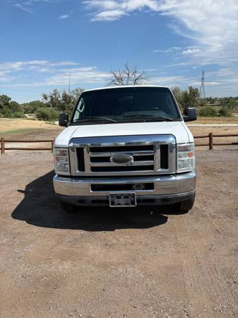 2014 Ford E-150 - Photo 8