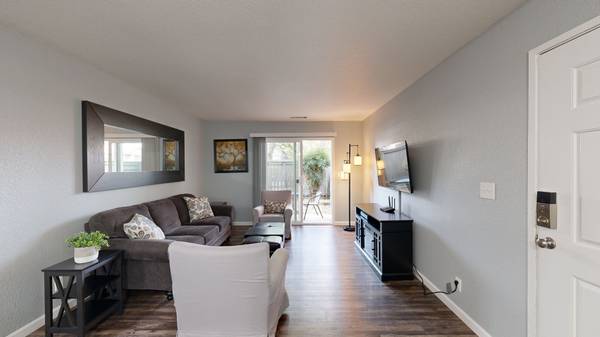 $1,650 / 1br - 660ft2 - Turn the key. Enter. Smile. Repeat every day. (Turlock)63970302406786122