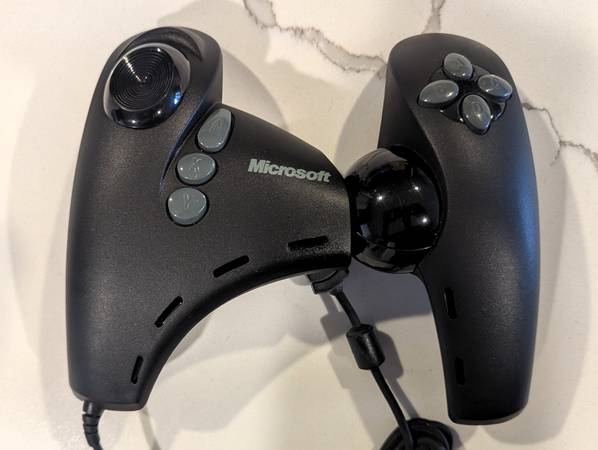 Like-New Microsoft SideWinder Dual Strike USB Controller - Tested! 1