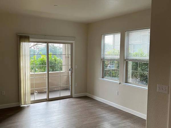 $2.645 / 3 habitaciones - 915 pies² - 3 habitaciones/1 baño actualizadas en una comunidad tranquila (santa rosa)63348313787779123