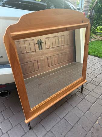 REFUCED NICE MIRROR/ DRESSER MIRROR 43x41ht $10 1