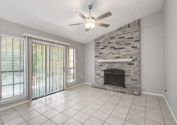 $2,000 / 3br - 1425ft2 - Need a House in Cypress (Cypress)63924042963458121