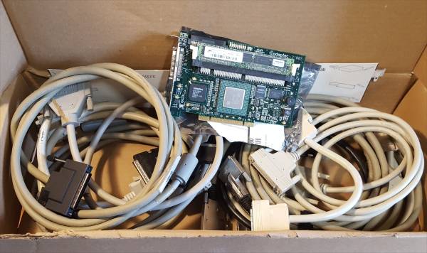 Lot of vintage SCSI cables and Controllers 1
