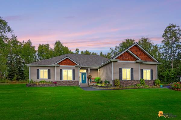 $675,000 / 4br - 2026ft2 - NEW LISTING! Golf Course Views Stunning Ranch (Wasilla)64004786262403120