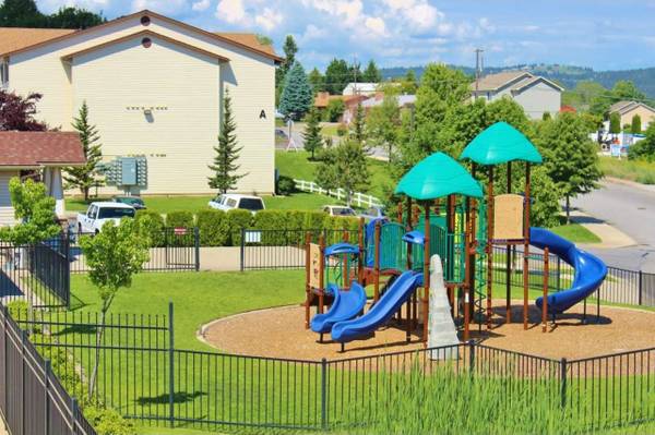 $1,291 / 2br - 2BD 1BA, Clubhouse, Full-Size Washer & Dryer Included (2820 Cherry St, Spokane Valley, WA)63969876724483124