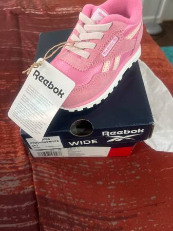Infant reeboks 1