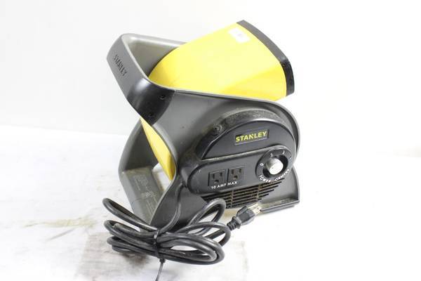 Pre-owned Stanley 3 Speed High Velocity Utility Fan w/Outlet, 12 Inch 1