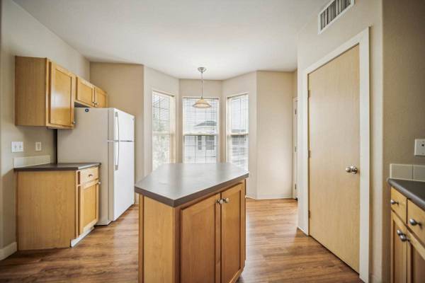 $1,499 / 2br - 1073ft2 - ¡LO QUIERES.. LO TENEMOS! DOS DORMITORIOS, DOS BAÑOS CON UN MES GRATIS!! (250 Gage Blvd, Richland, WA)63862923194625124