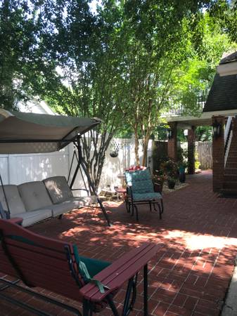 $995 / 2br - 1085ft2 - Ground floor, Apt B, with one car garage (Tuscumbia)63690982714241124