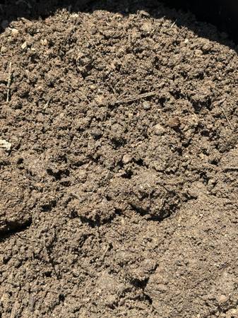 Contractor grade topsoil 1