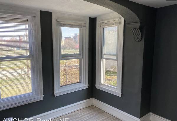 $950 / 2br - 1000ft2 - Amplio de 2 habitaciones/1 baño/renovado/sunny/nueva cocina y baño! ¡Ya mismo! (West Oxford & N 21st)63666799993987120