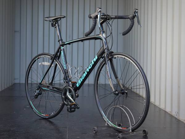 59cm Bianchi Impulso Tiagra 20 Sp Aluminum Road Bike Like New