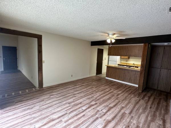 $2,350 / 2br - 1080ft2 - 10930 scotsman way (Rancho Cordova)64044029091585122
