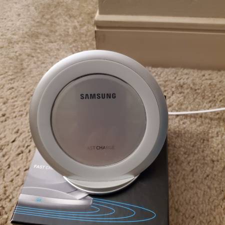 Wireless Charging stand 1