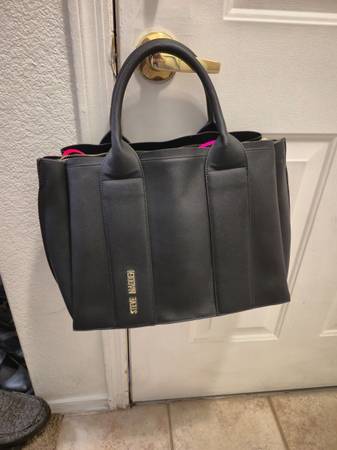 Steve Madden Medium Size Tote Bag See Photos $15 1