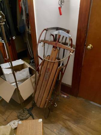 2 old flexible flyer sleds 1