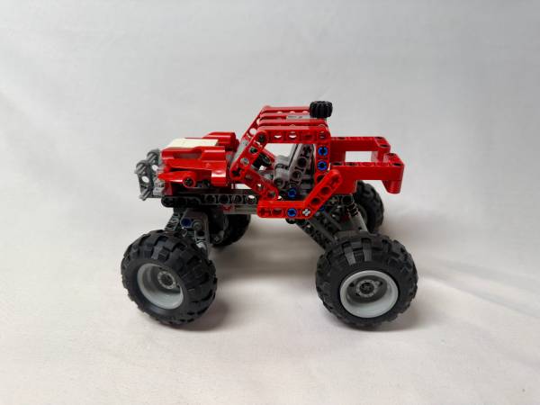 Lego Technic 8261 Rally Truck 1