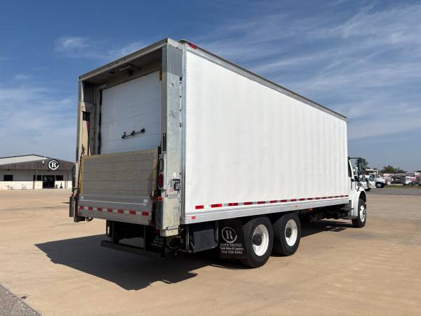2018 Freightliner M2 106 Tandem - Photo 3
