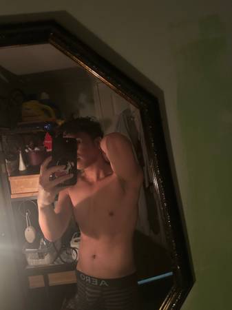 Rent a boyfriend / friend 1