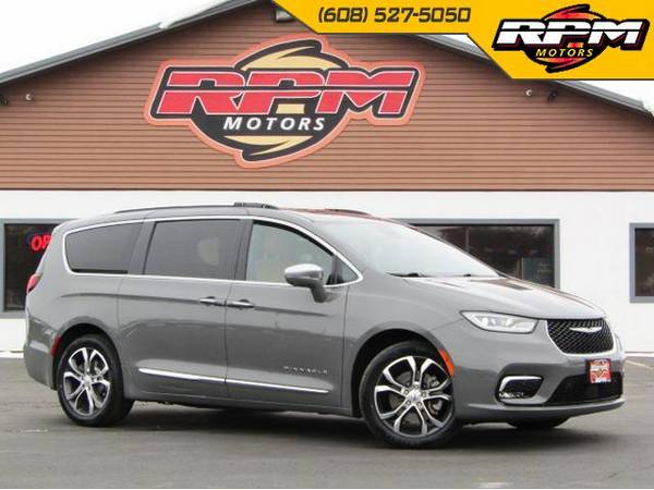 2022 Chrysler Pacifica / Pinnacle AWD - AWD With Leather! 1