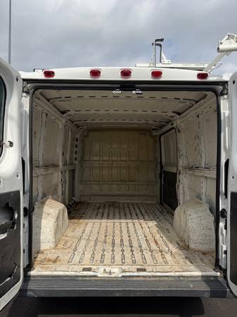 2015 RAM ProMaster 1500 - Photo 9